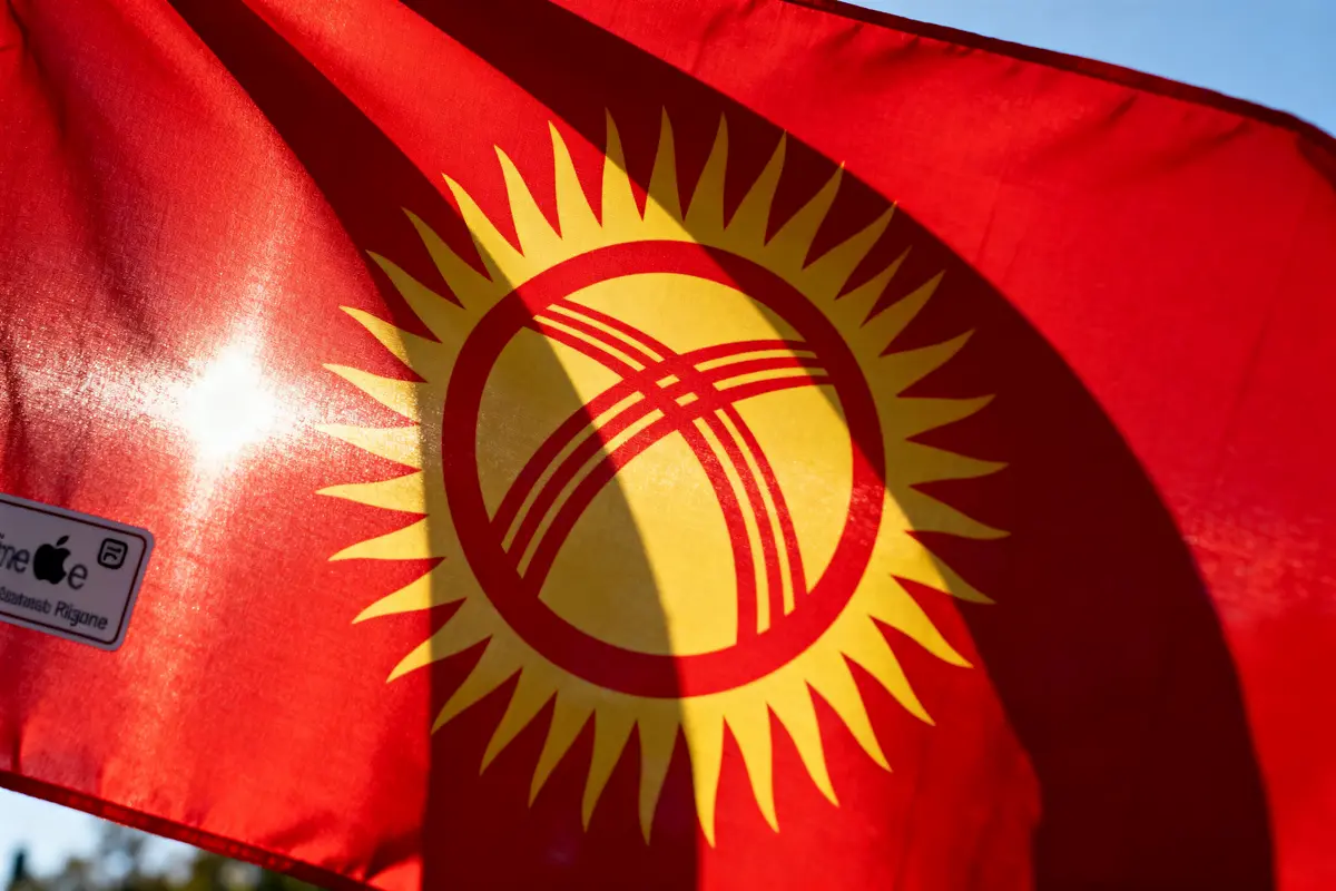 Drapeau du Kirghizistan : Signification Et Achat En Ligne